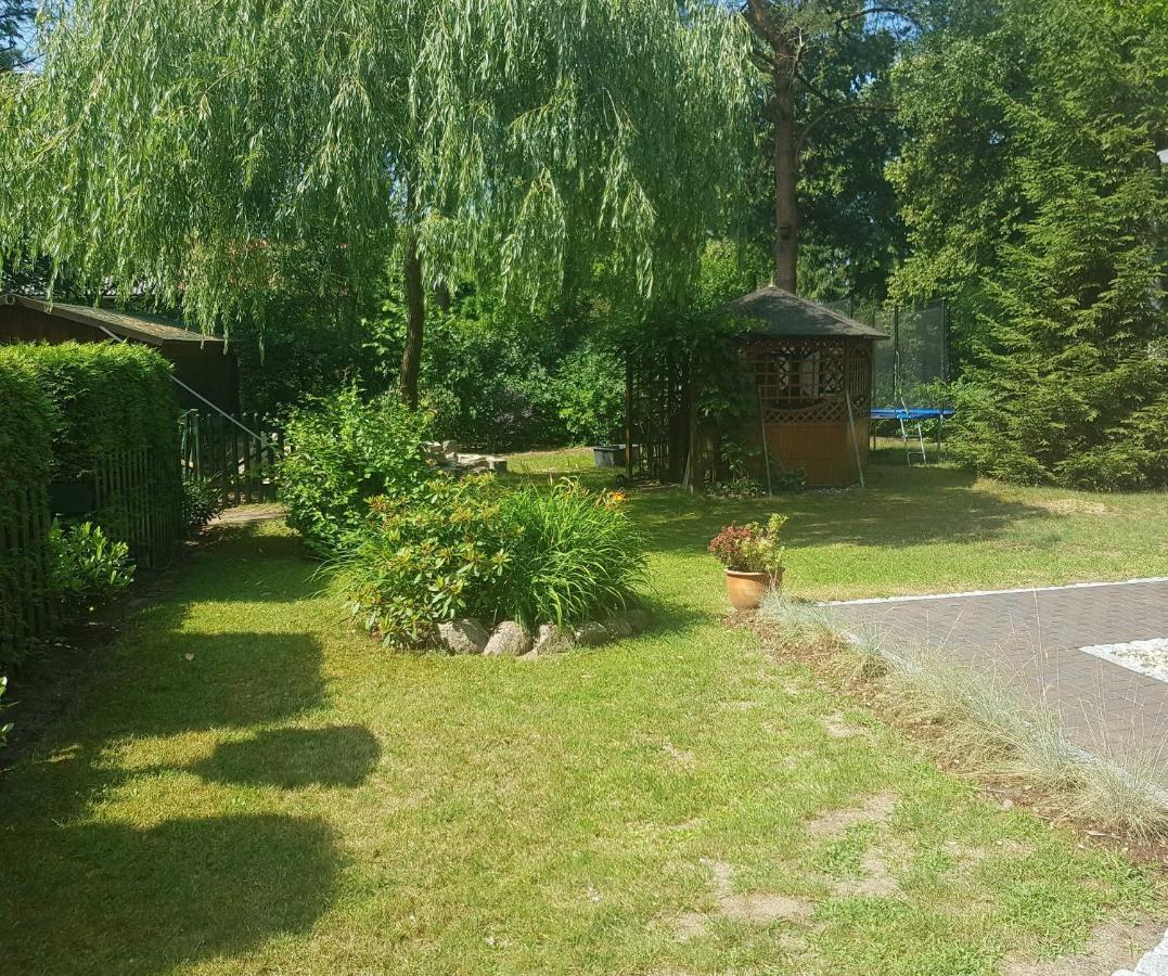 Blockhaus Canow mit Fahrrädern Exterior foto